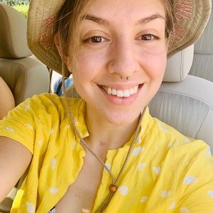 Meet your Posher, Caro